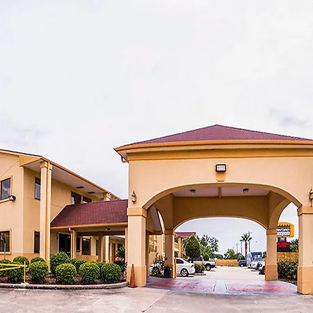 Downtowner Inn And Suites - Houston
